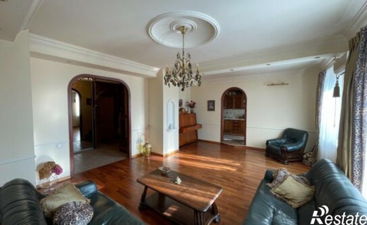 5-комн квартира улица Калинина, 17,  д. 17