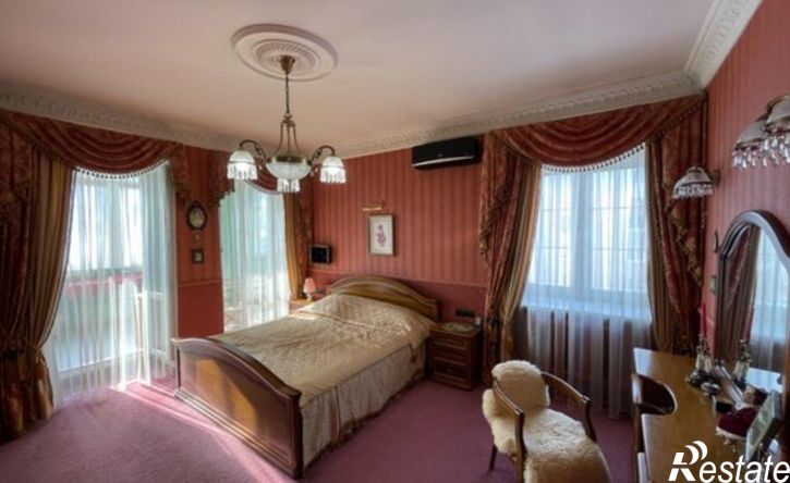 5-комн квартира улица Калинина, 17,  д. 17