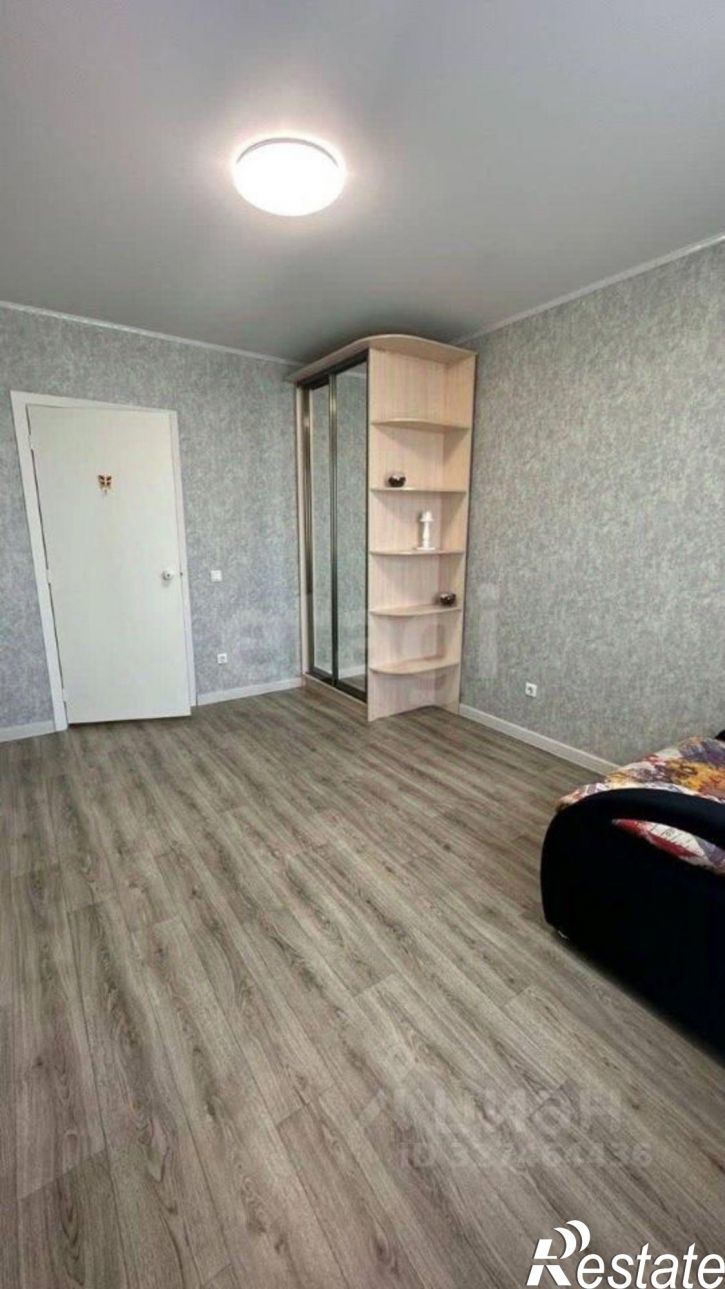3-комн квартира Глумилинская улица, 2,  д. 2