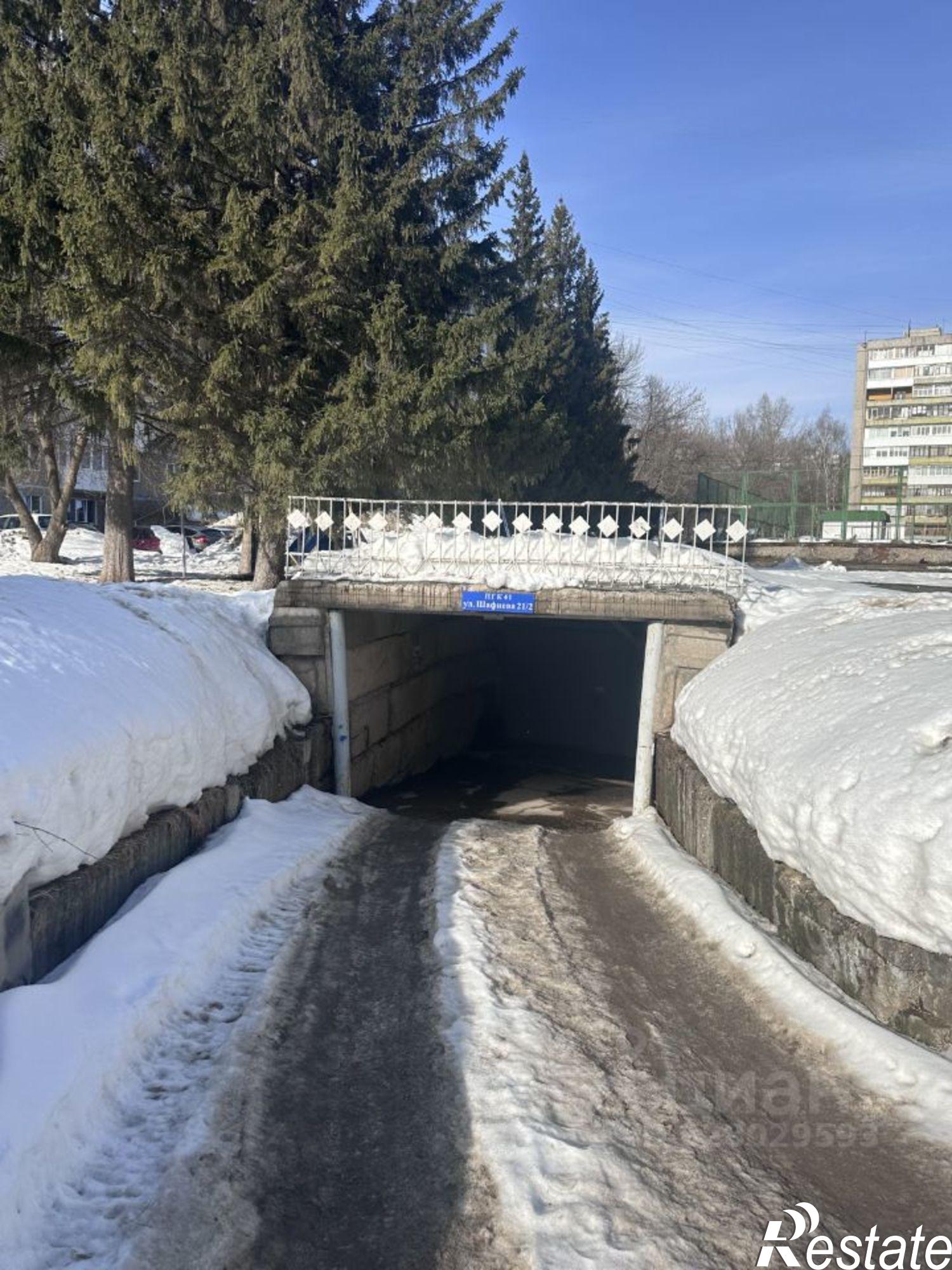 Купить гараж, место в паркинге за 850 000 рублей на улица Шафиева, 21/2