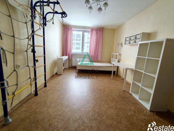 3-комн квартира ул Солнечногорская, 8,  д. 8