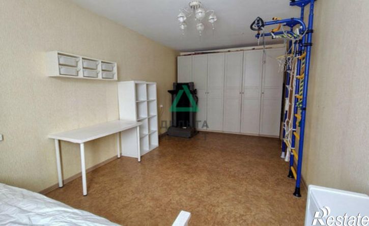 3-комн квартира ул Солнечногорская, 8,  д. 8