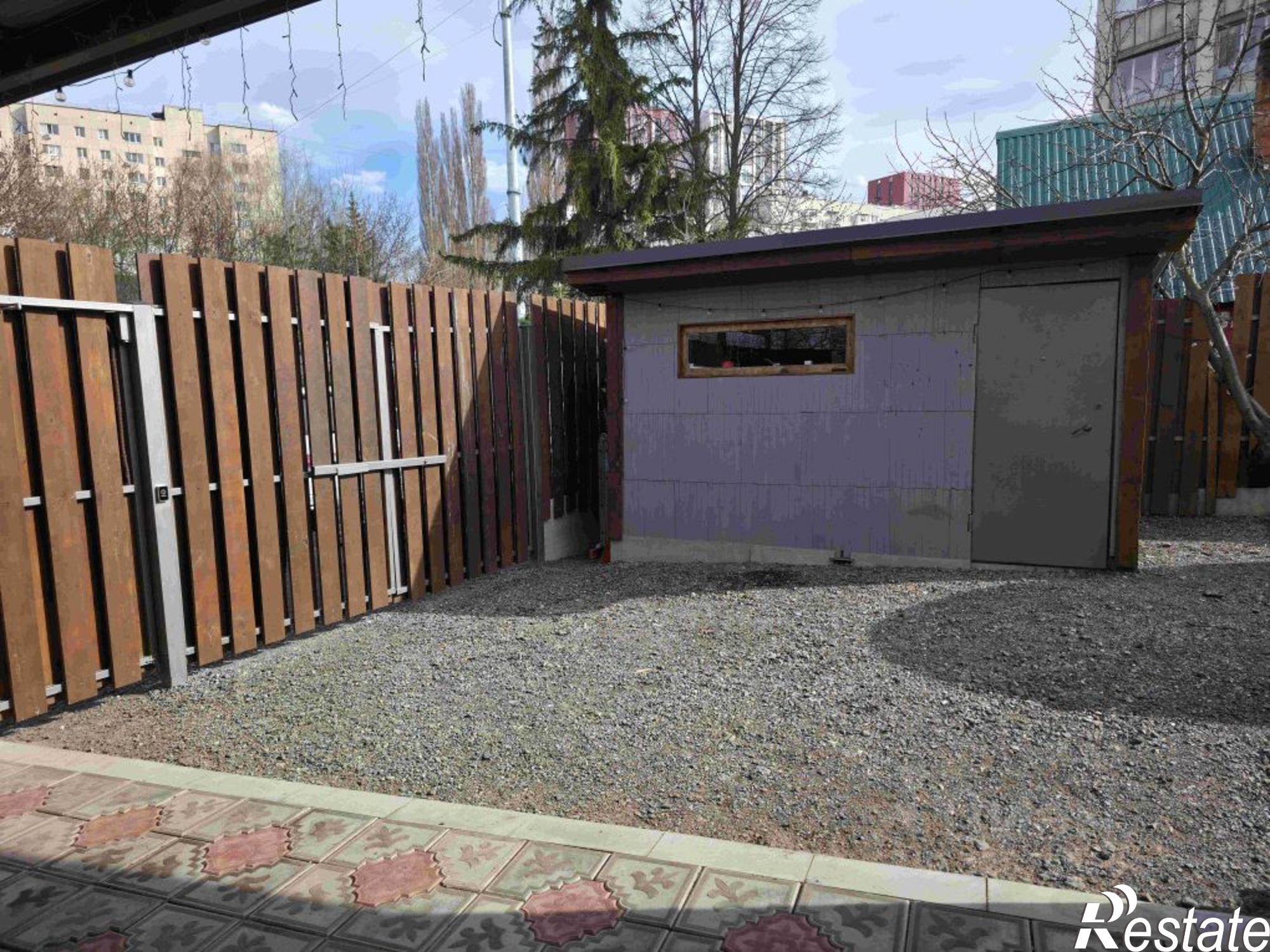 Купить дачу, дом, коттедж за 15 700 000 рублей на Литейная улица, 23А