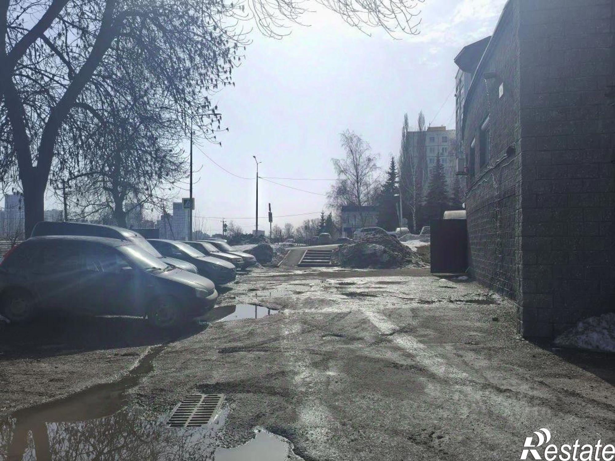 Купить офис, помещение под офис за 20 580 000 рублей на Хадии Давлетшиной б-р, 23