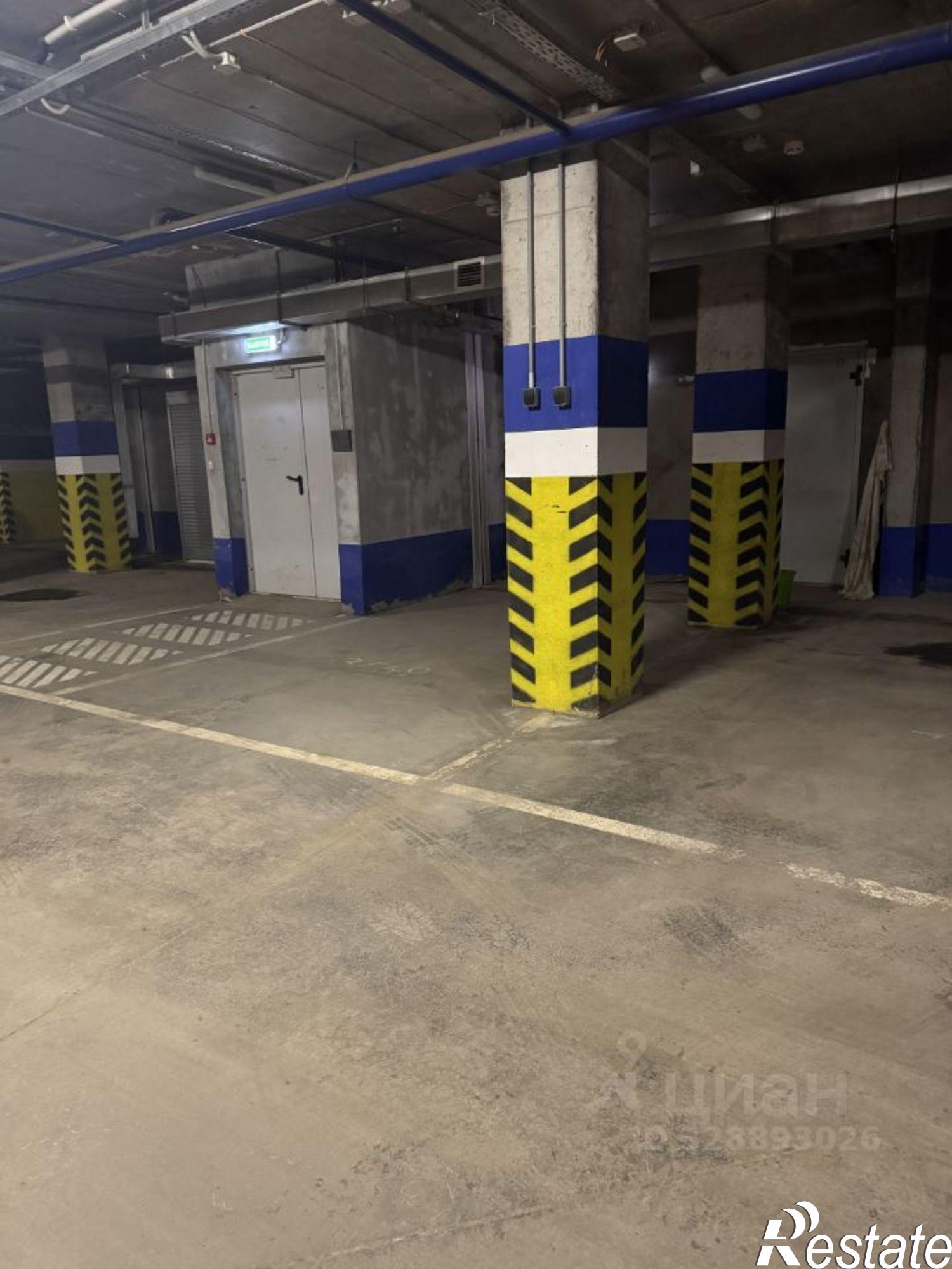 Сдать гараж, место в паркинге за 8 000 рублей на пр-кт Октября, 107б