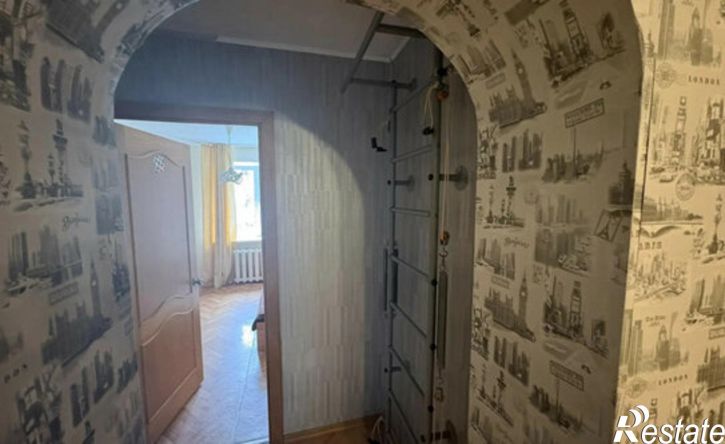 3-комн квартира улица Авроры, 3,  д. 3