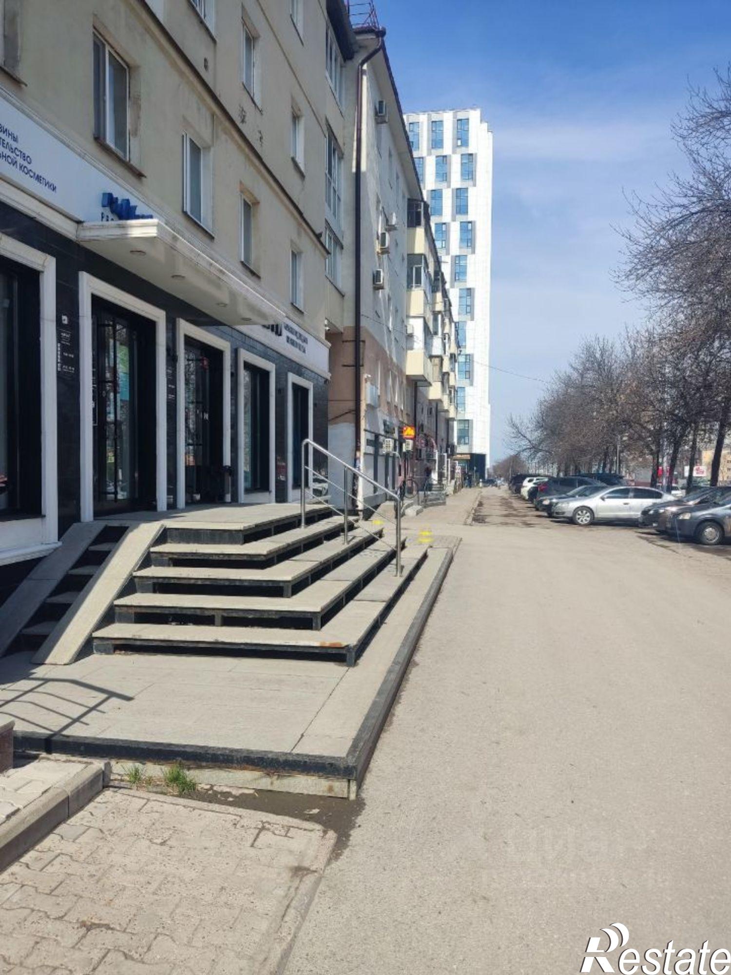 Сдать офис, помещение под офис за 73 696 рублей на пр-кт Октября, 103