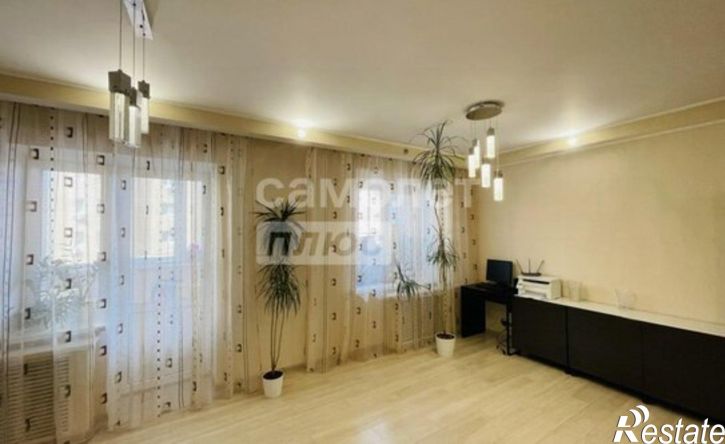 4-комн квартира улица Цюрупы, 145,  д. 145