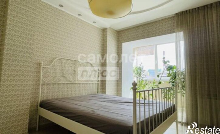 4-комн квартира улица Цюрупы, 145,  д. 145