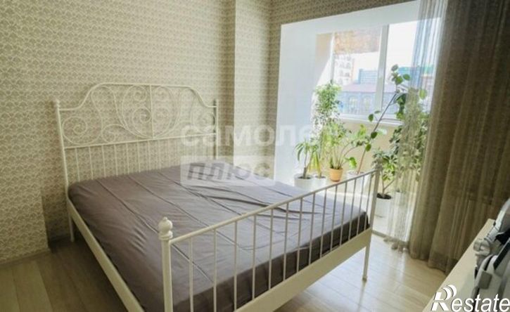 4-комн квартира улица Цюрупы, 145,  д. 145