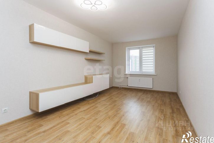 3-комн квартира ул Булата Имашева, 8,  д. 8