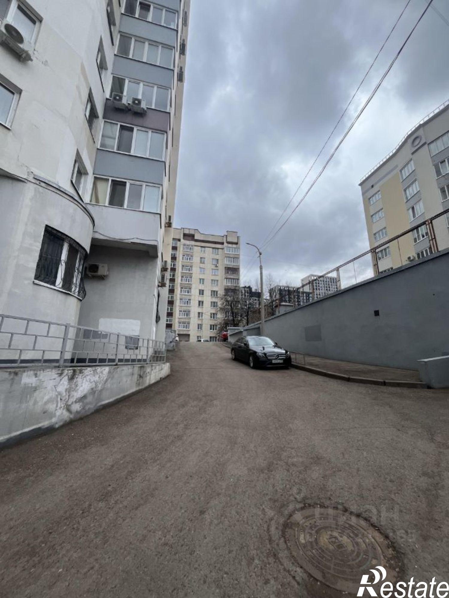 Купить гараж, место в паркинге за 1 199 010 рублей на ул Энгельса, 9