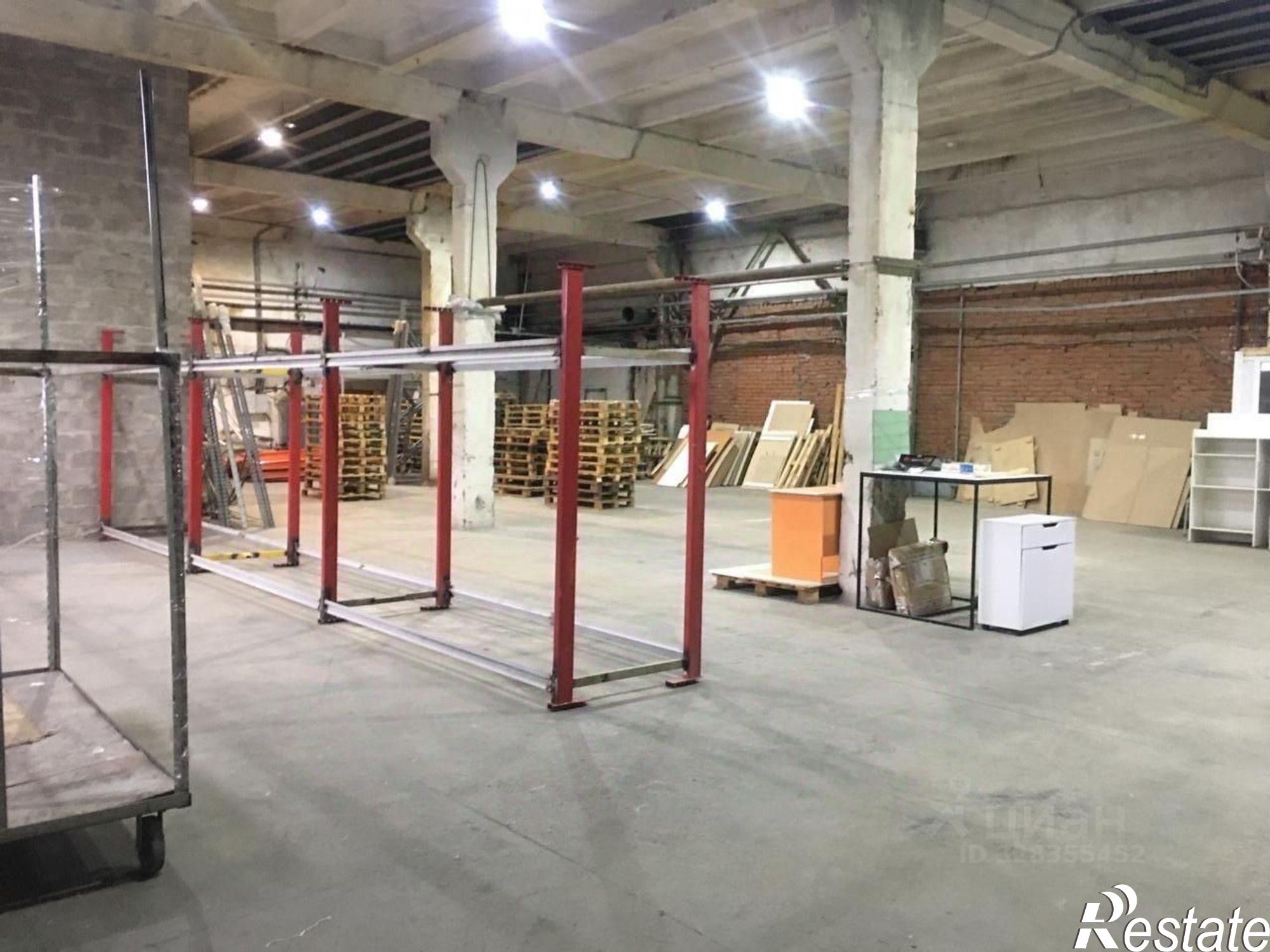 Сдать складское помещение за 120 000 рублей на улица имени Фронтовых Бригад, 10