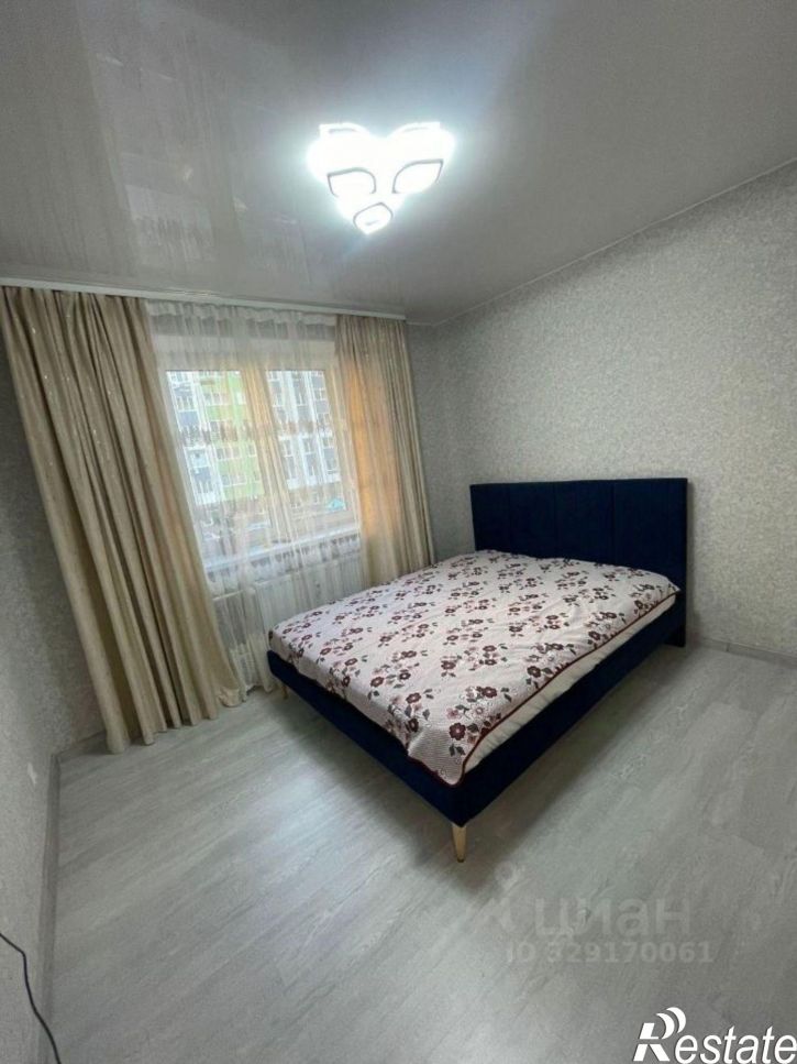 3-комн квартира улица Генерала Ишбулатова, 8,  д. 8