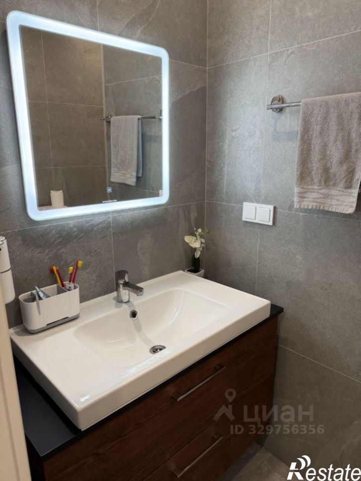 3-комн квартира улица Пархоменко, 156В,  д. 156В