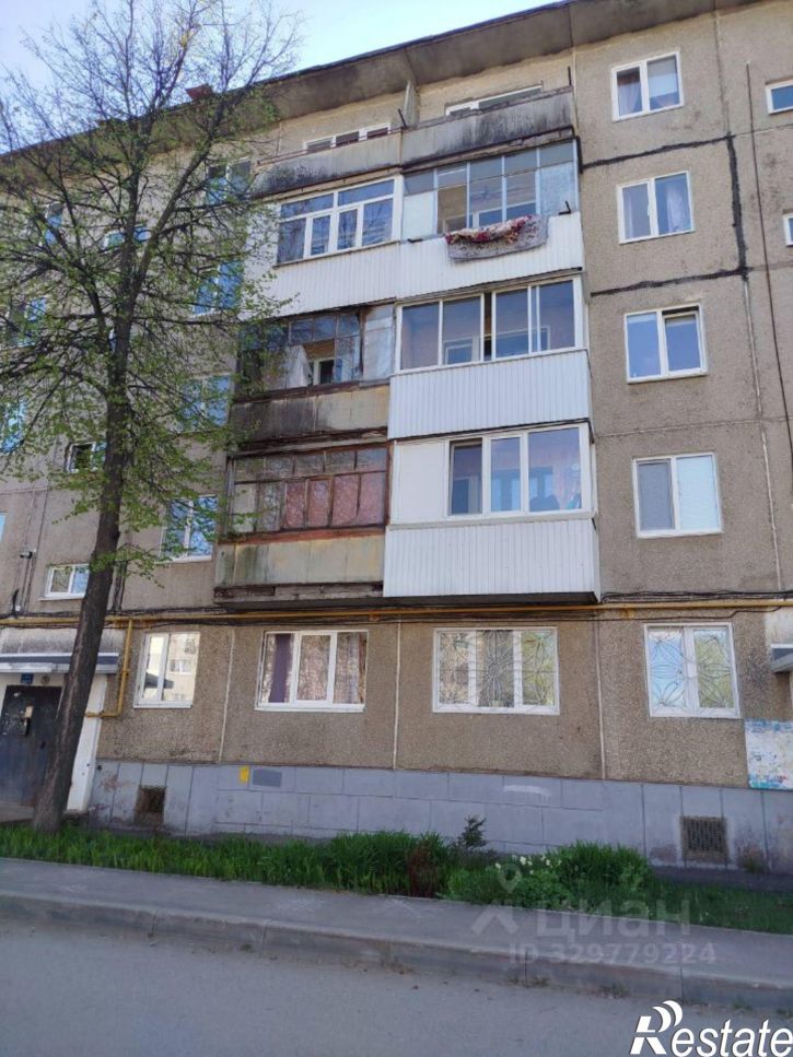 2-комн квартира ул Адмирала Ушакова, 64/1,  д. 64/1