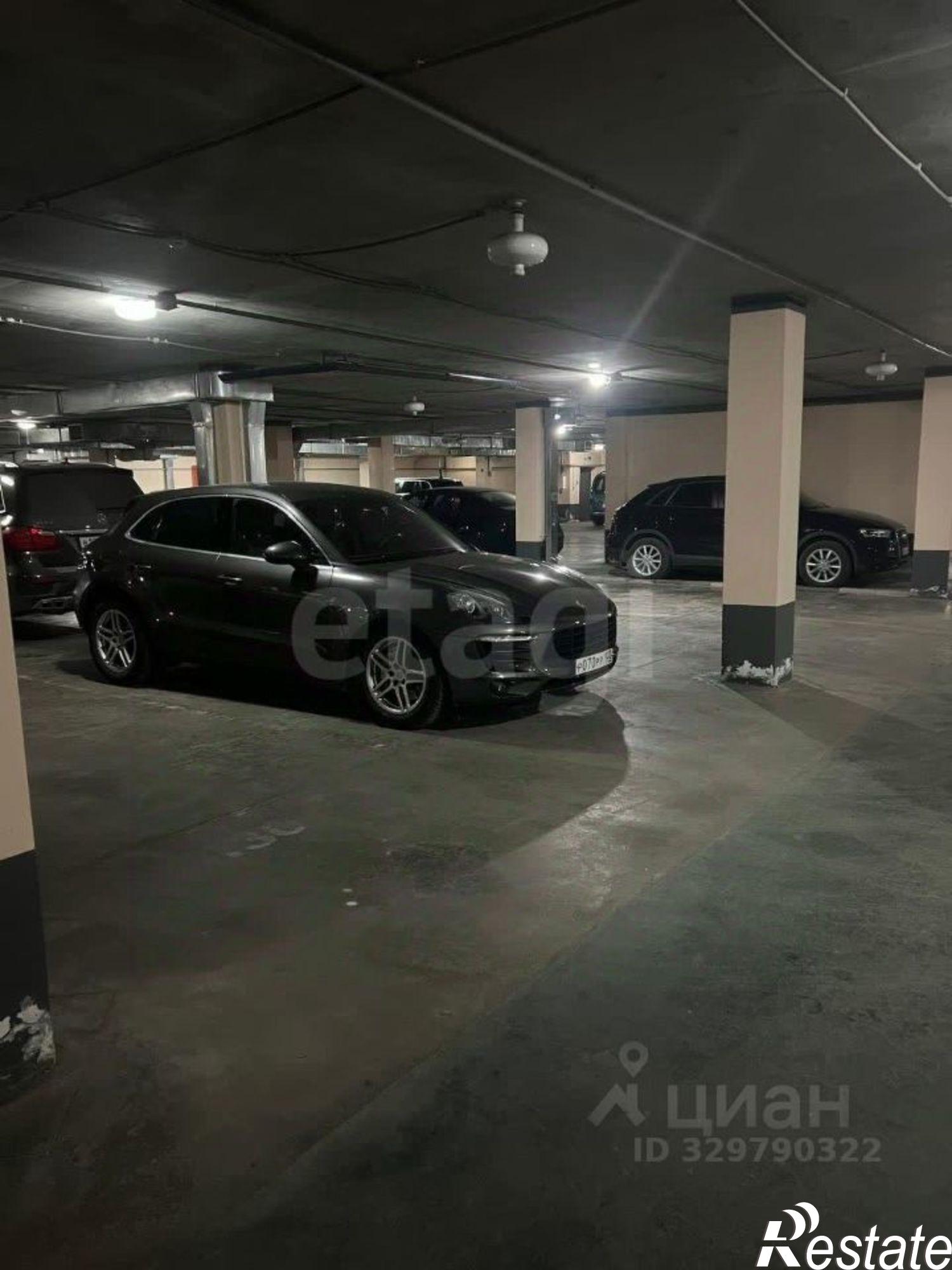 Купить гараж, место в паркинге за 1 400 000 рублей на улица Кирова, 27