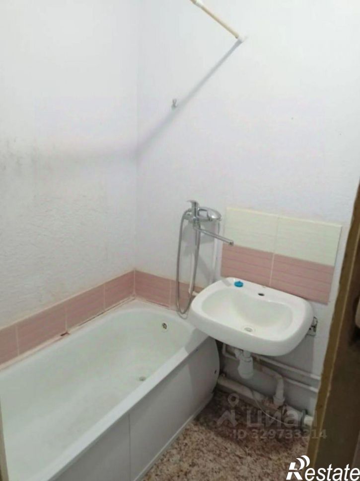 2-комн квартира Российская улица, 43/3,  д. 43/3