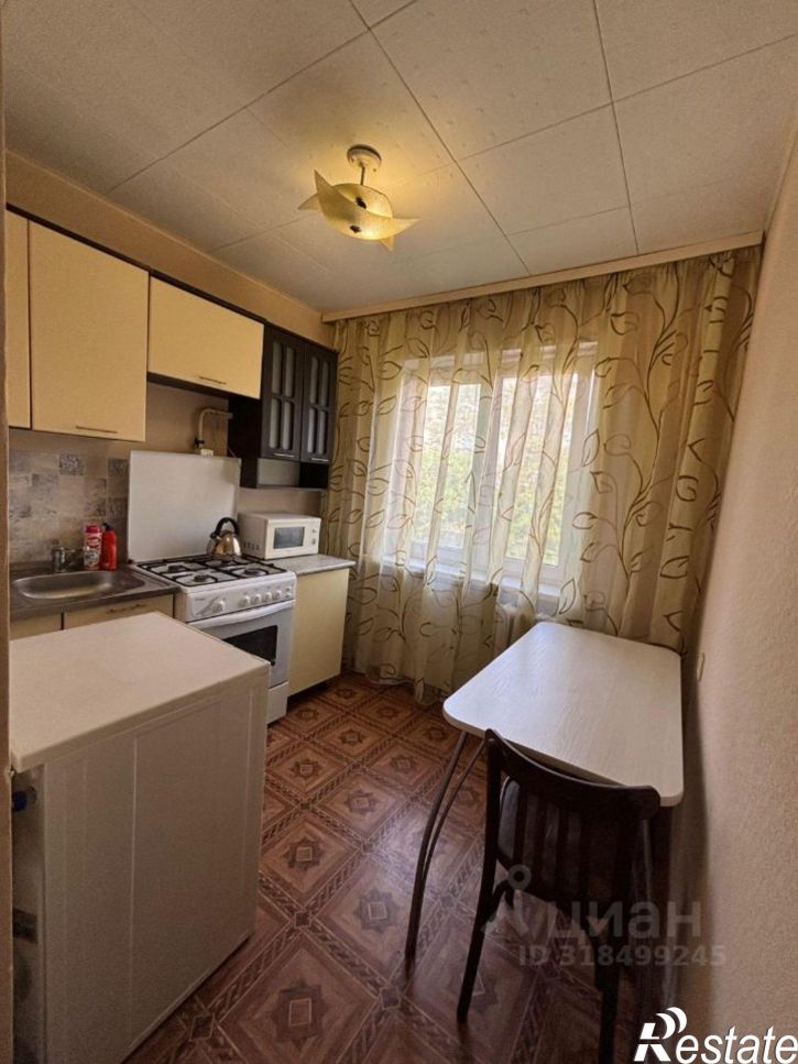 2-комн квартира пр-кт Октября, 93/2,  д. 93/2