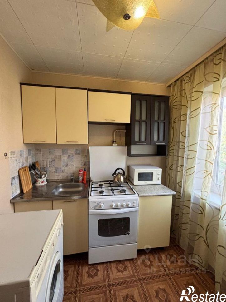 2-комн квартира пр-кт Октября, 93/2,  д. 93/2