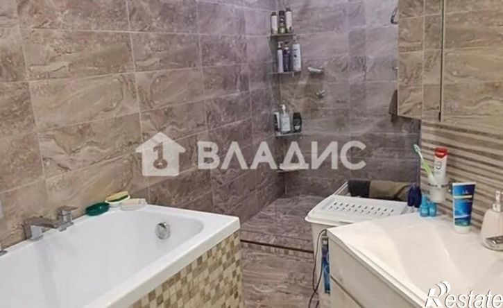 3-комн квартира пр-кт Октября, 43/5,  д. 43/5
