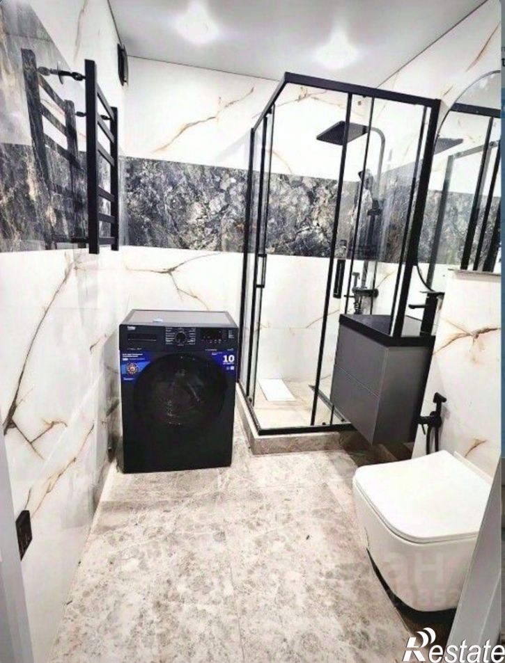 4-комн квартира ул Коммунаров, 15,  д. 15