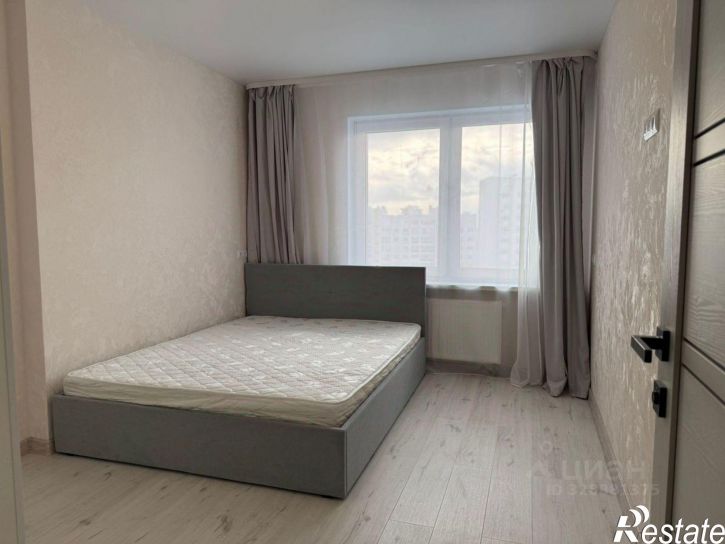 3-комн квартира Софьи Перовской улица, 22,  д. 22