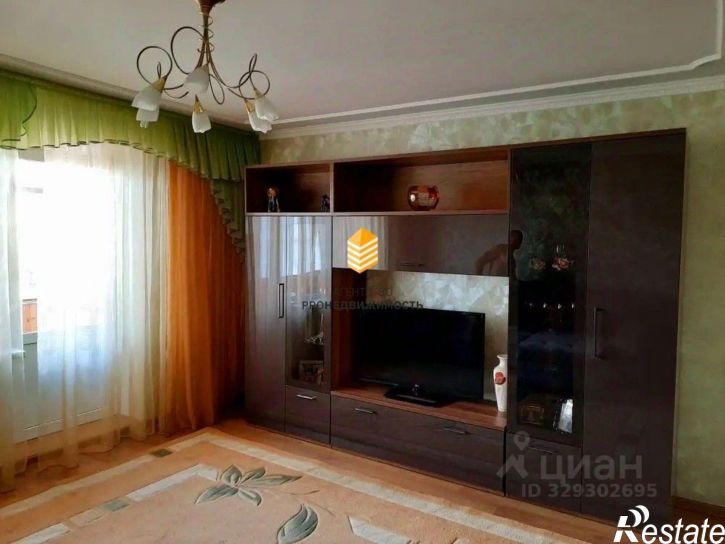 3-комн квартира улица Бессонова, 35,  д. 35