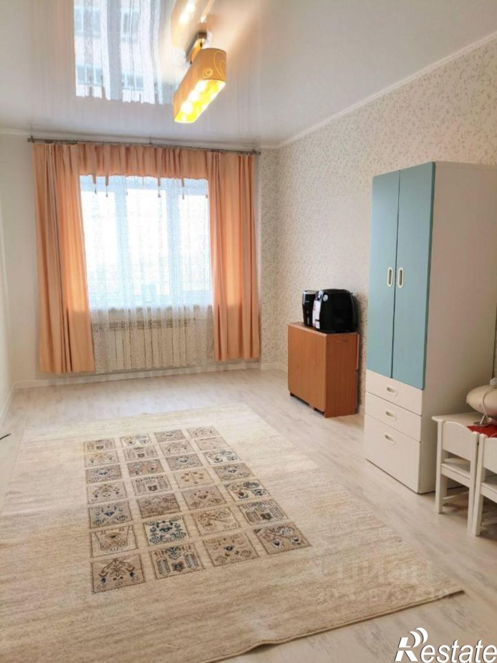 3-комн квартира проспект Октября, 174/2,  д. 174/2
