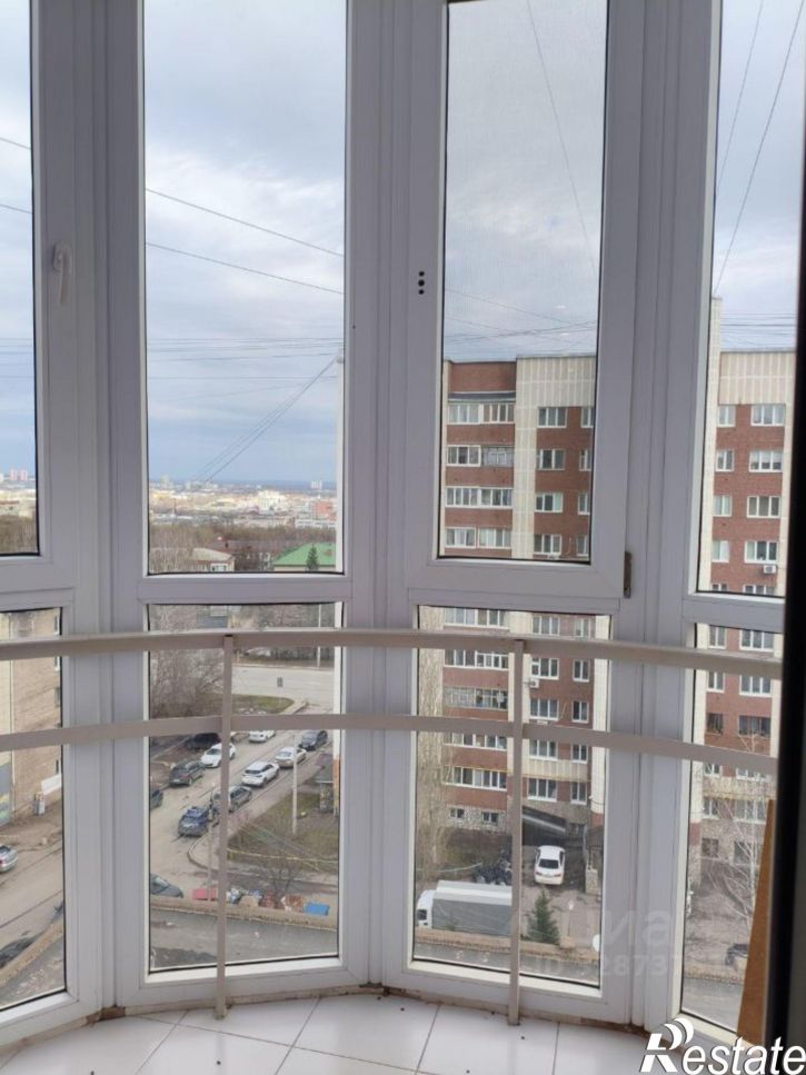 3-комн квартира проспект Октября, 174/2,  д. 174/2