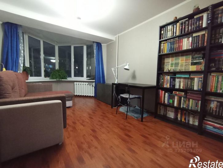 3-комн квартира ул Авроры, 3/1,  д. 3/1