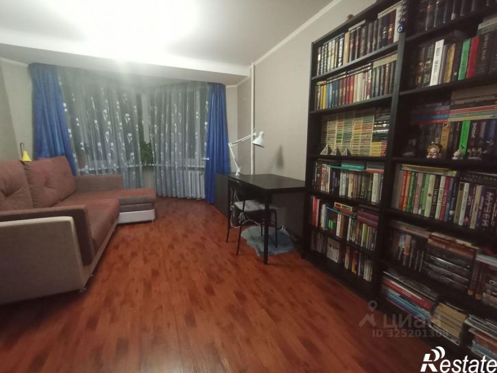3-комн квартира ул Авроры, 3/1,  д. 3/1