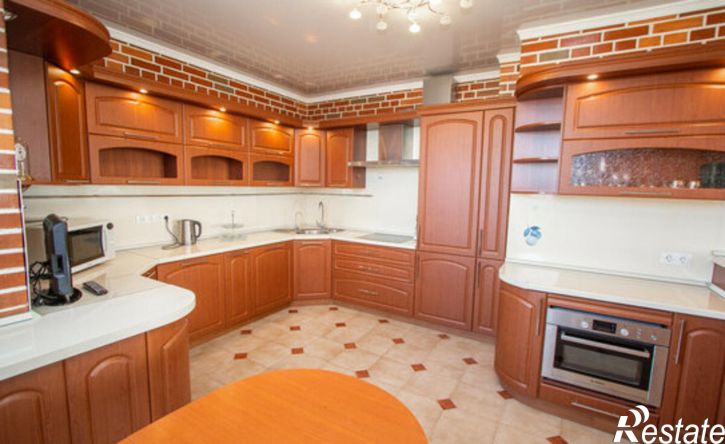 2-комн квартира ул Рабкоров, 4/4,  д. 4/4