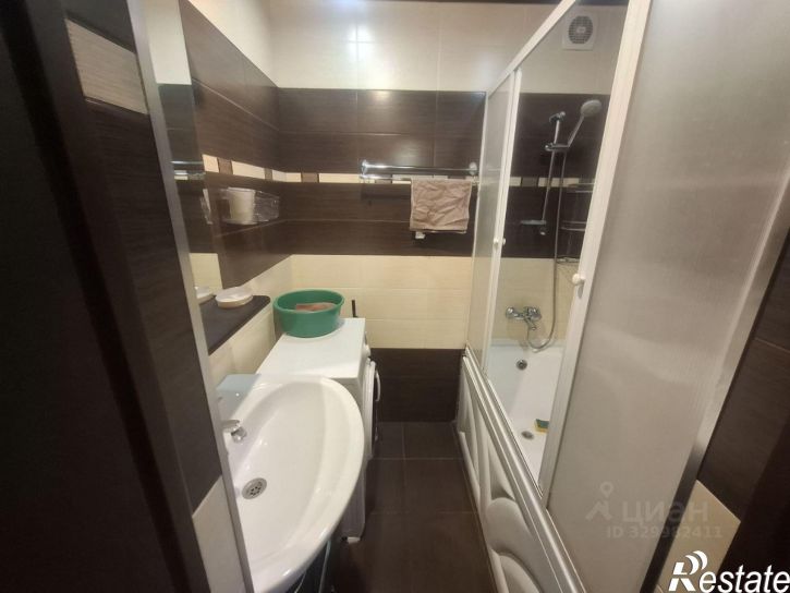 2-комн квартира улица Рихарда Зорге, 37,  д. 37