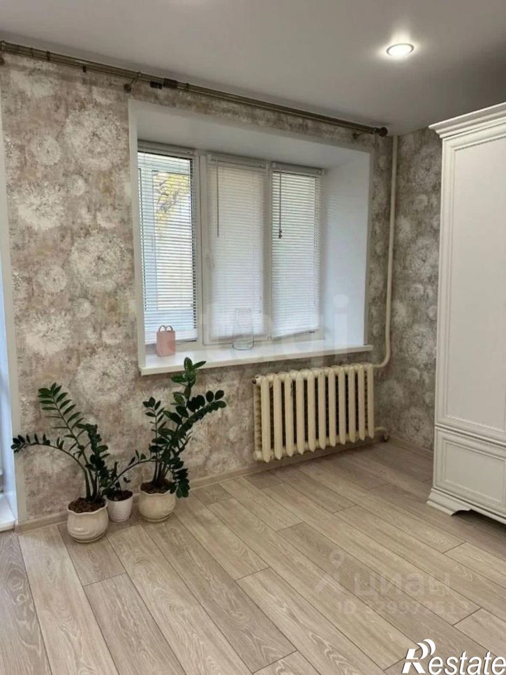 2-комн квартира улица Комарова, 18/1,  д. 18/1
