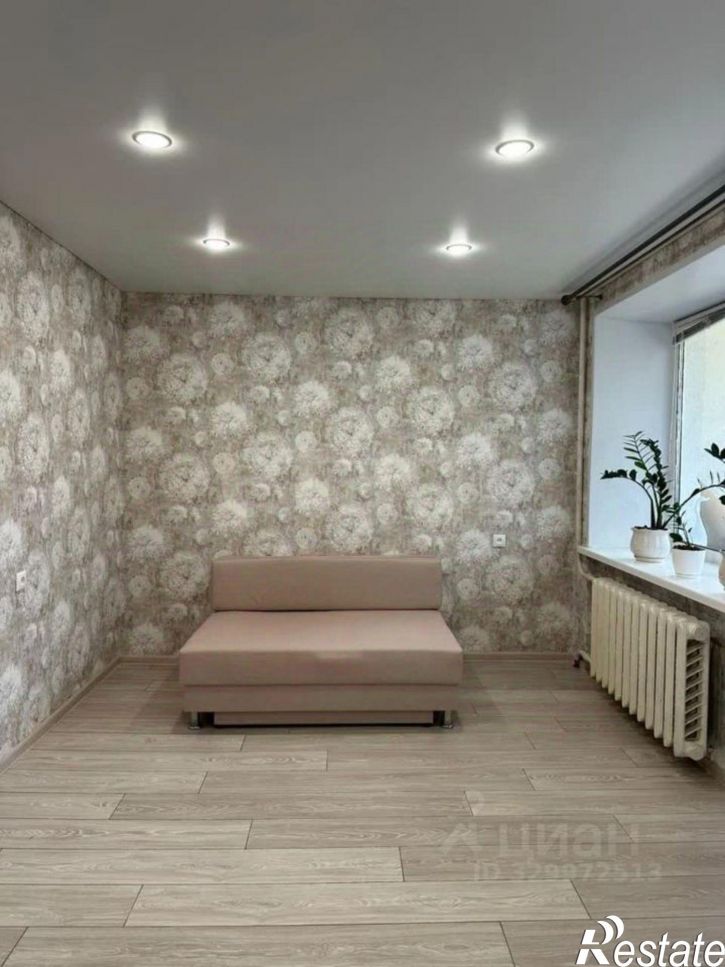 2-комн квартира улица Комарова, 18/1,  д. 18/1