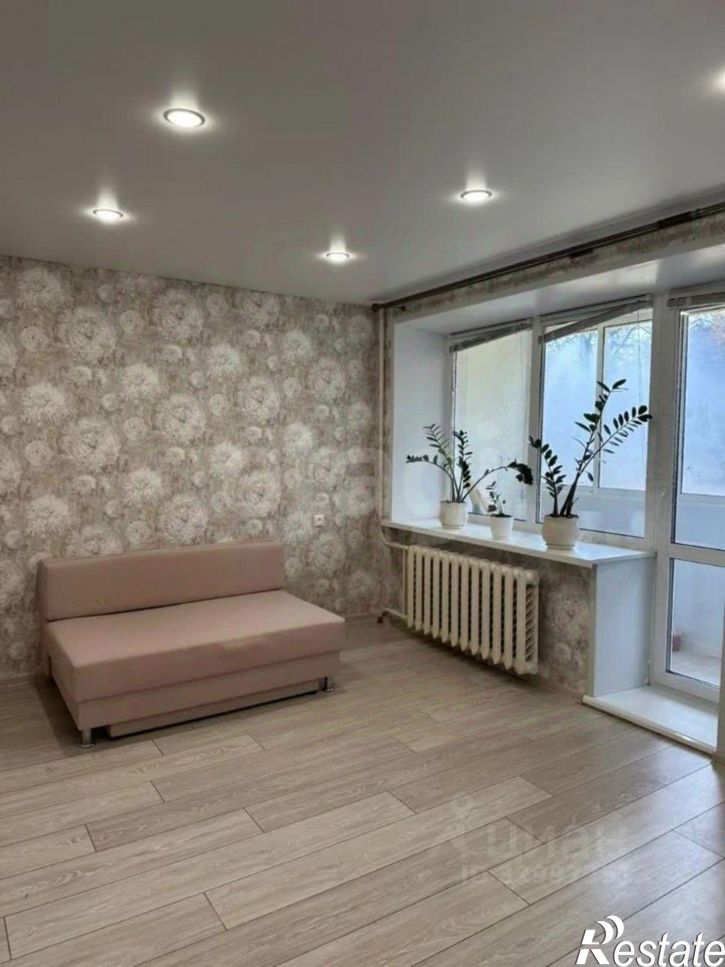 2-комн квартира улица Комарова, 18/1,  д. 18/1