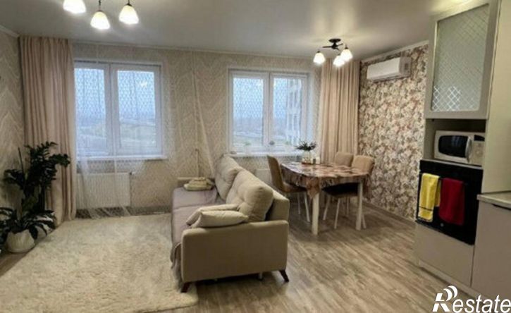 3-комн квартира ул Евгения Столярова, 4а,  д. 4а