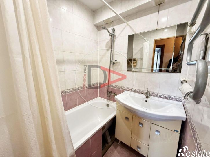 2-комн квартира улица Маршала Жукова, 11Г,  д. 11Г
