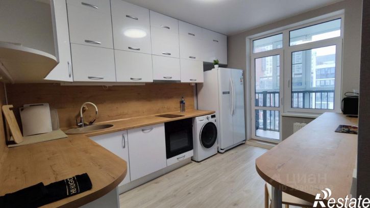 3-комн квартира пр-кт Дружбы народов, 53,  д. 53
