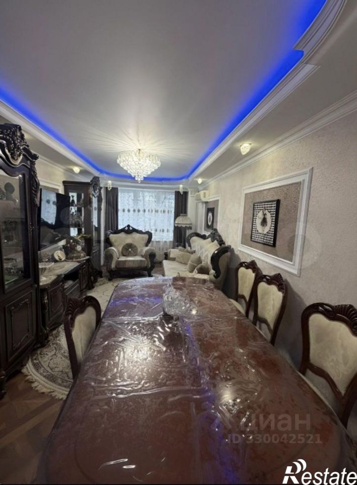 3-комн квартира улица Ахметова, 30/1,  д. 30/1
