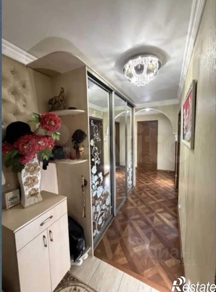 3-комн квартира улица Ахметова, 30/1,  д. 30/1