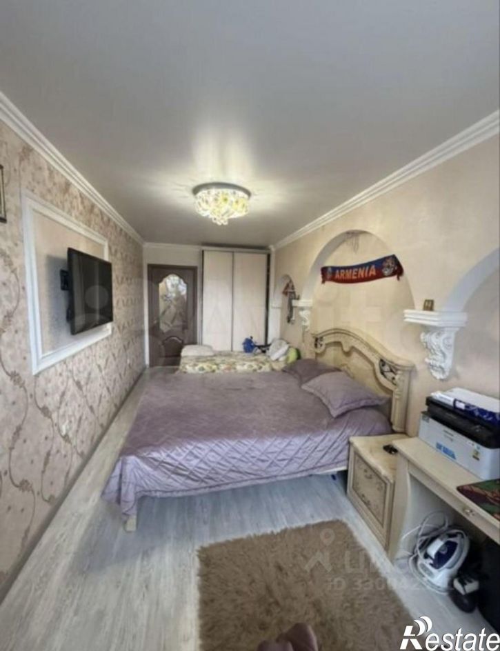 3-комн квартира улица Ахметова, 30/1,  д. 30/1