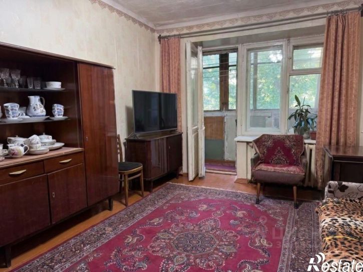 3-комн квартира улица Братьев Кадомцевых, 11/1,  д. 11/1