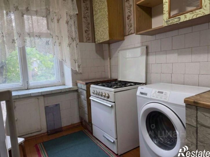 3-комн квартира улица Братьев Кадомцевых, 11/1,  д. 11/1