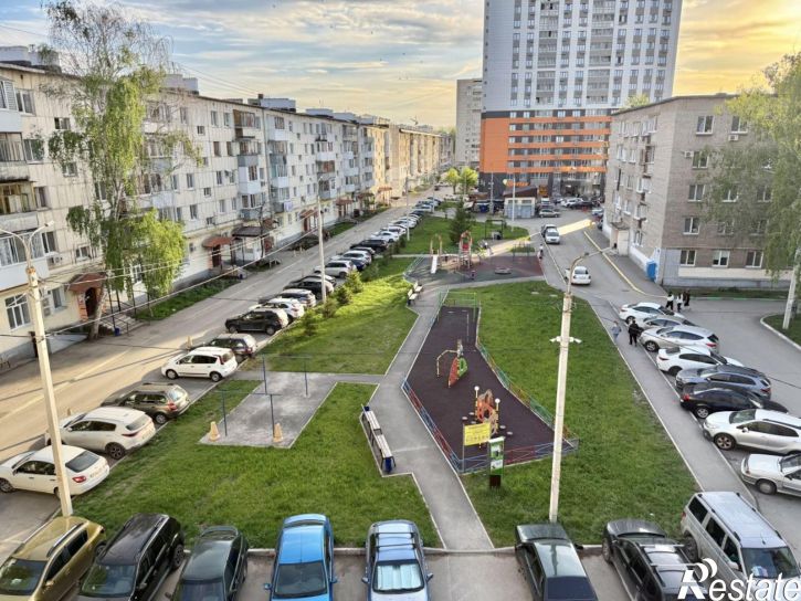 2-комн квартира ул Колпинская, 18,  д. 18