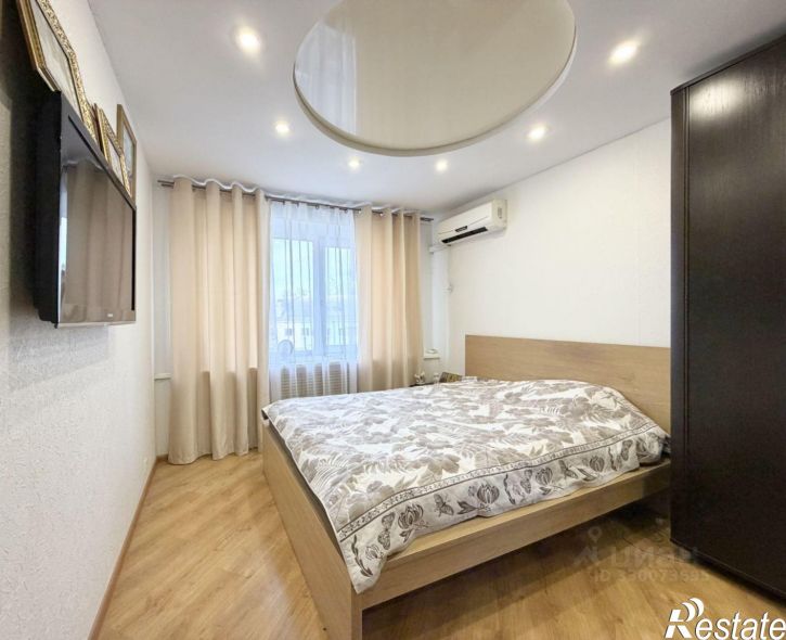 2-комн квартира ул Колпинская, 18,  д. 18