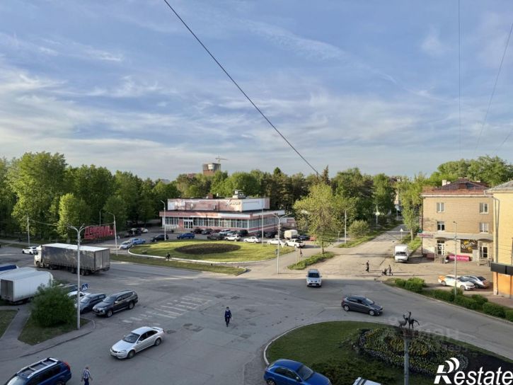 2-комн квартира ул Колпинская, 18,  д. 18