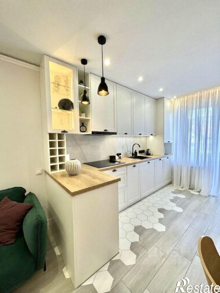 3-комн квартира ул Пархоменко, 156б,  д. 156б
