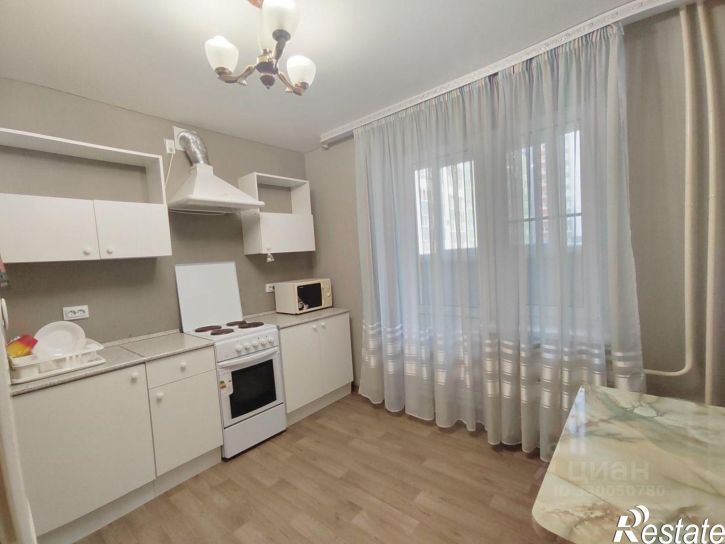 1-комн квартира ул Генерала Ишбулатова, 8/2,  д. 8/2